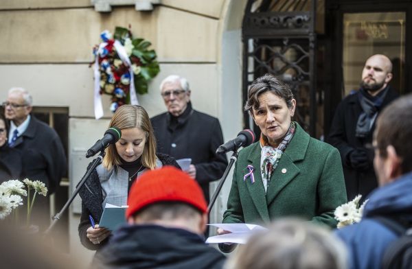 „Věřím, že zůstaneme mezi nejlepšími univerzitami na světě, poněvadž to pomáhá přilákat dobré studenty a pracovníky,“ říká rektorka Oxfordské univerzity Irene Traceyová.